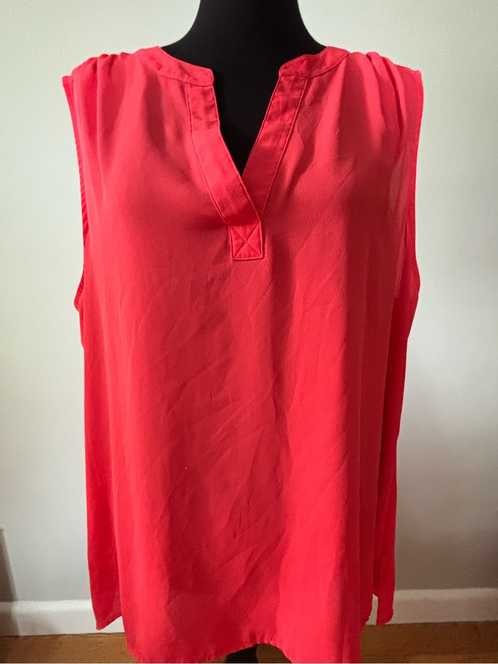 Chaus Bright Coral Sleeveless V-Neck Camisole